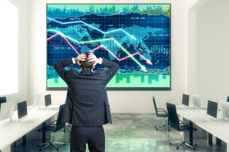 华灿光电(300323.SZ)遭董事、副总裁吴龙驹减持240万股 减持数量过半